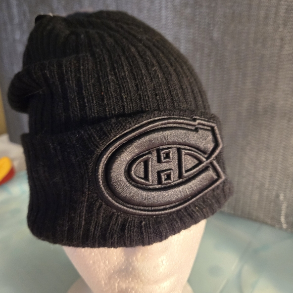 Montreal Canadiens NHL Beanie Mens Official Adult  Unisex Triple Black - Picture 8 of 9